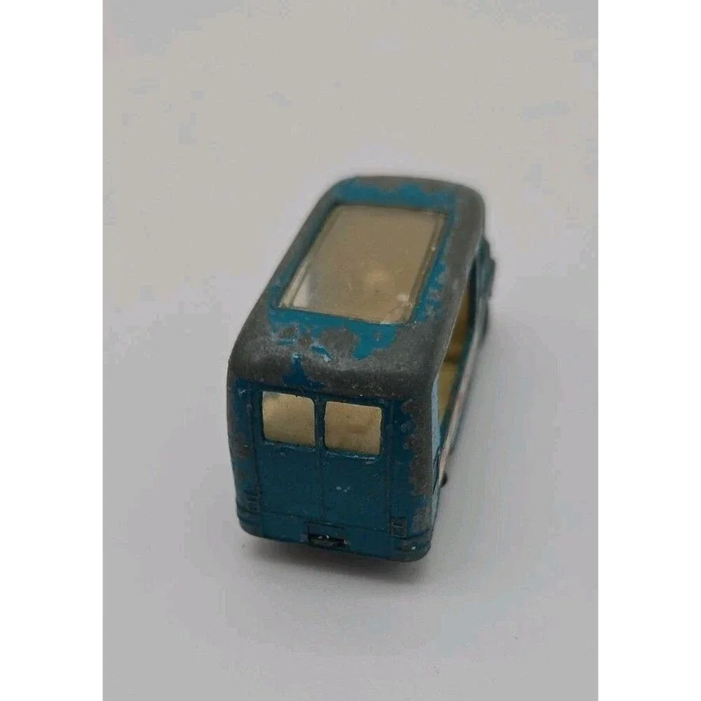 Matchbox Lesney #47 Commer Ice Cream Canteen Lyons Maid -Blue-